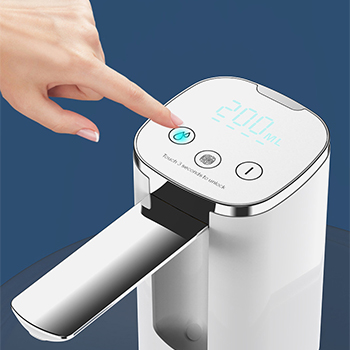 Water dispensing pump